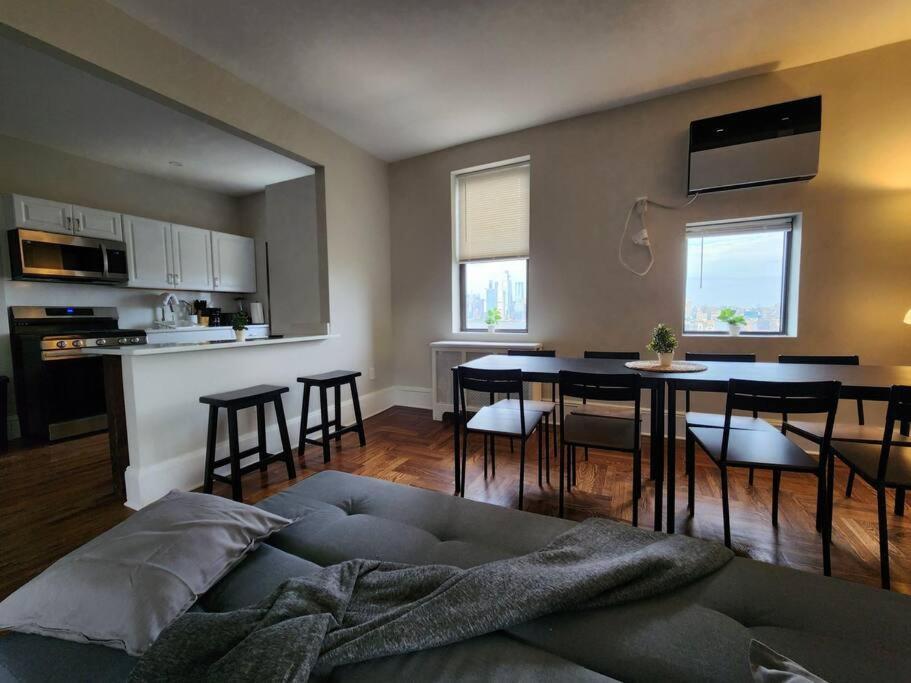 Elegant 2 Bed Gem! Mins From Nyc Apartment Union City Exterior photo