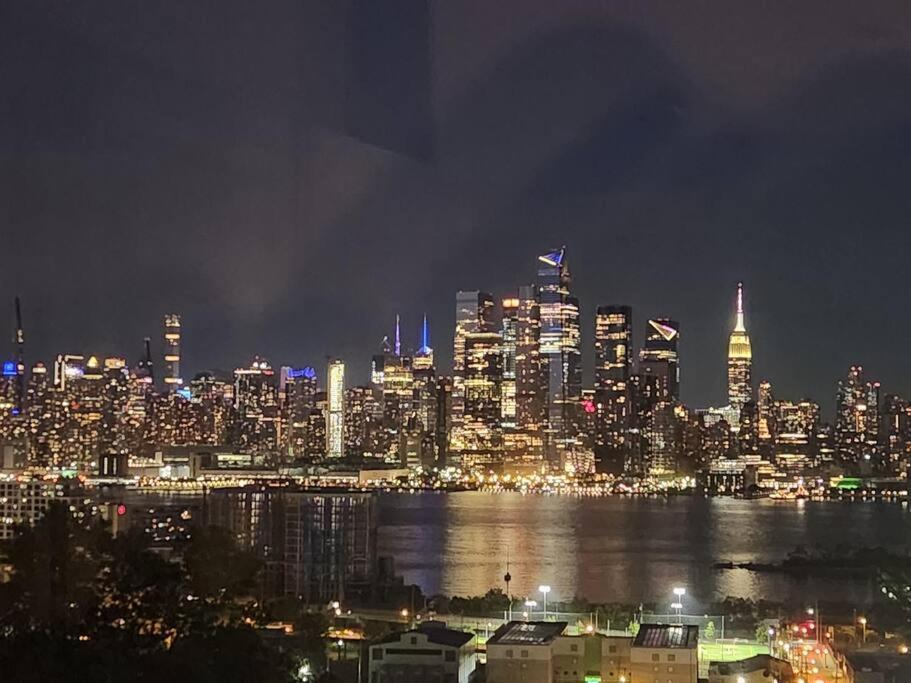 Elegant 2 Bed Gem! Mins From Nyc Apartment Union City Exterior photo