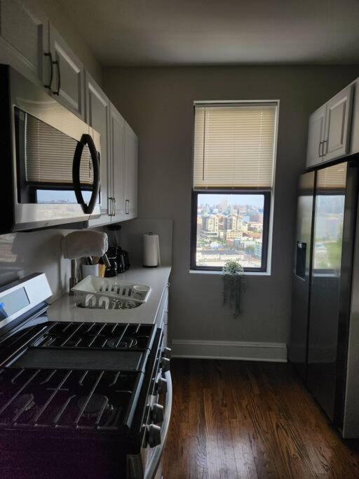 Elegant 2 Bed Gem! Mins From Nyc Apartment Union City Exterior photo
