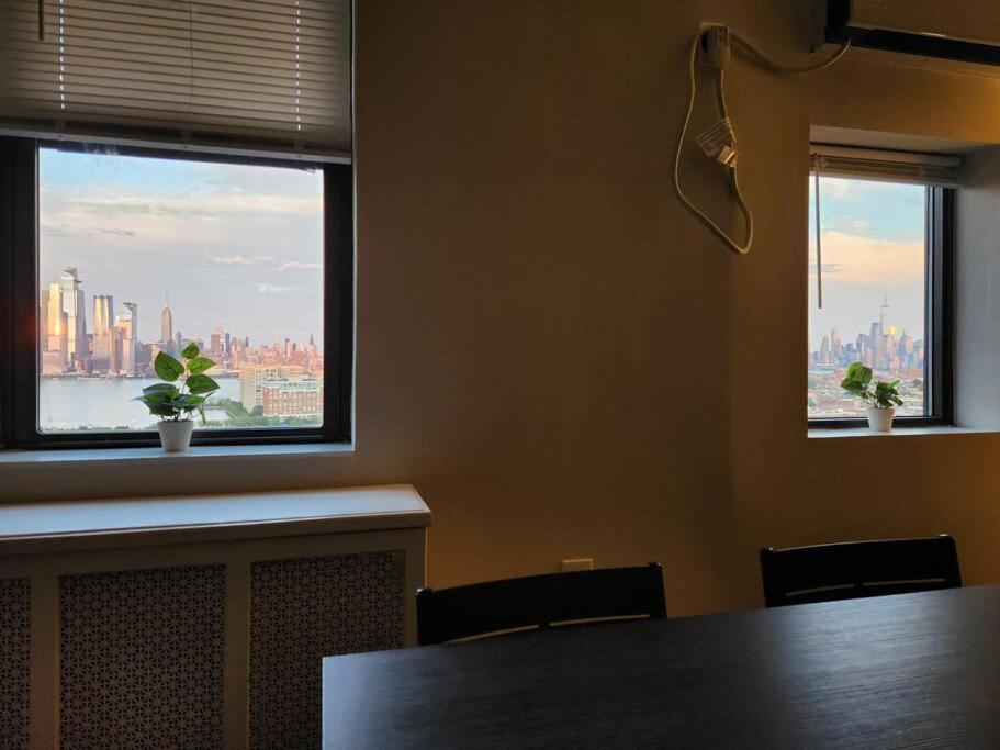 Elegant 2 Bed Gem! Mins From Nyc Apartment Union City Exterior photo